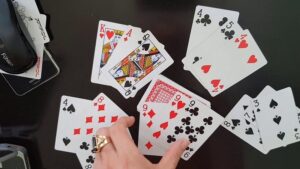 Bài 3 cây là trò chơi dân gian phổ biến